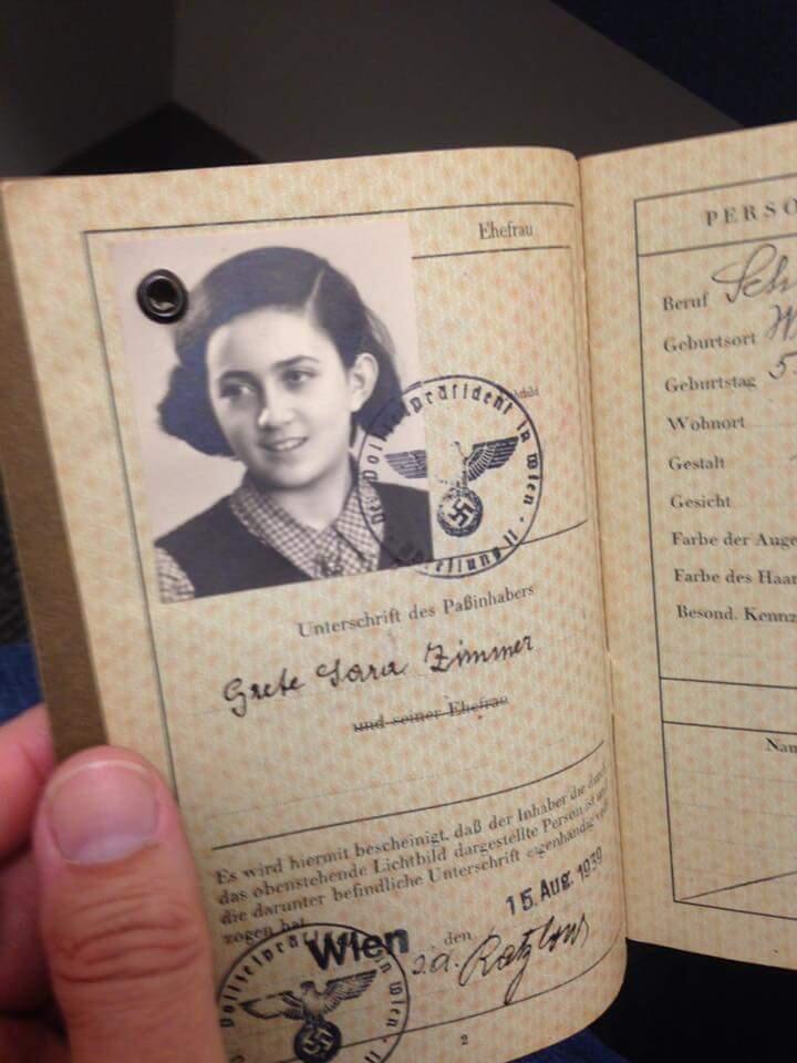 939 passport issued by the government of Austria for "Grete Sara Zimmer," the middle name added by national socialist decree. By Joshuamichaelfriedman - Own work, CC BY-SA 4.0, https://commons.wikimedia.org/w/index.php?curid=64879113 