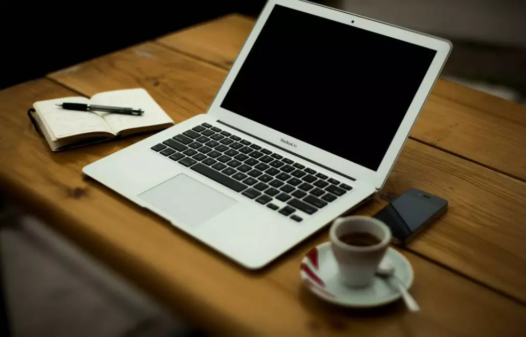 Virtual learning requires the right equipment and a fast internet connection. The best tutors will do the rest. 