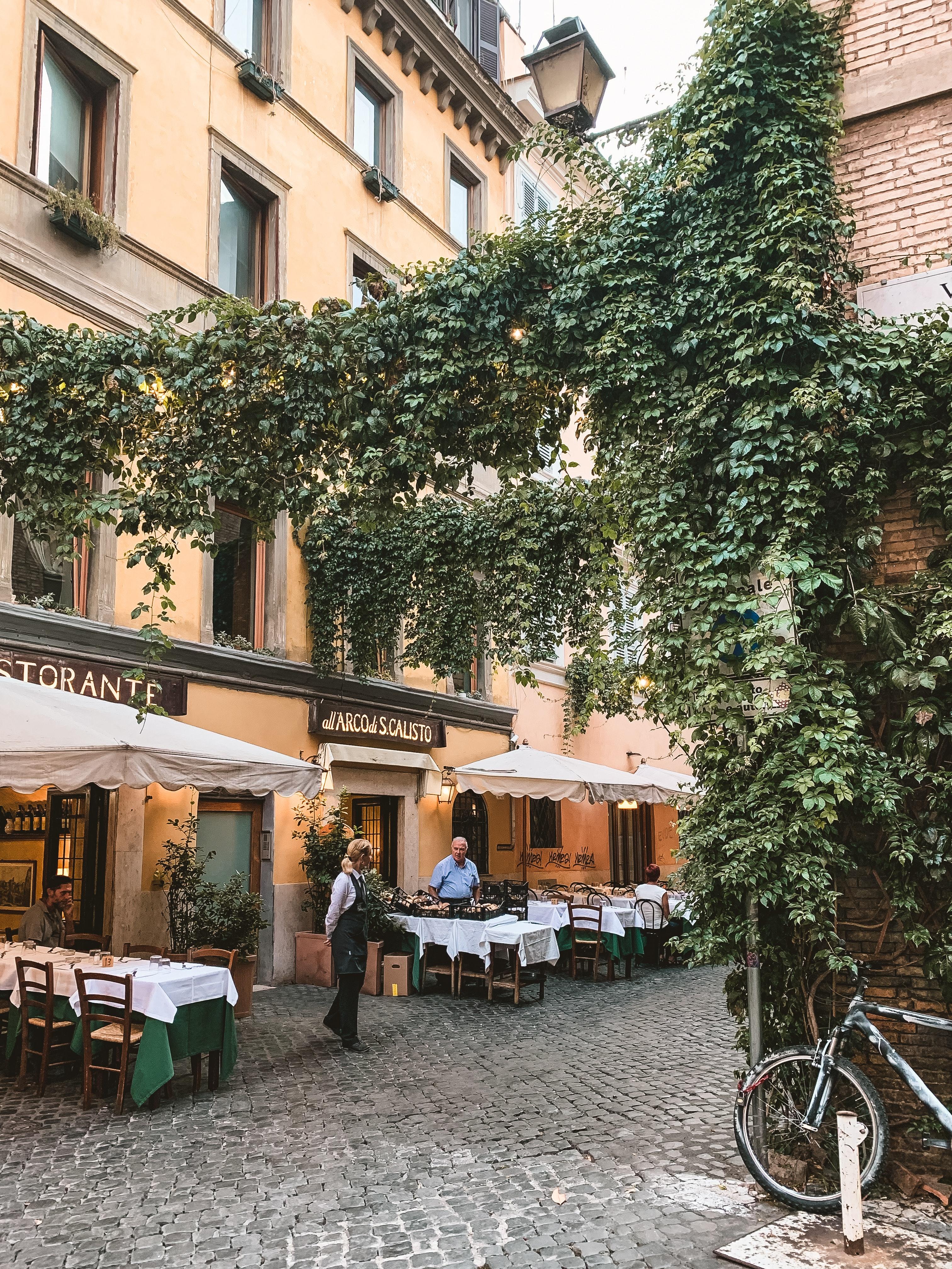 Immersion learning can help your students learn Italian faster.