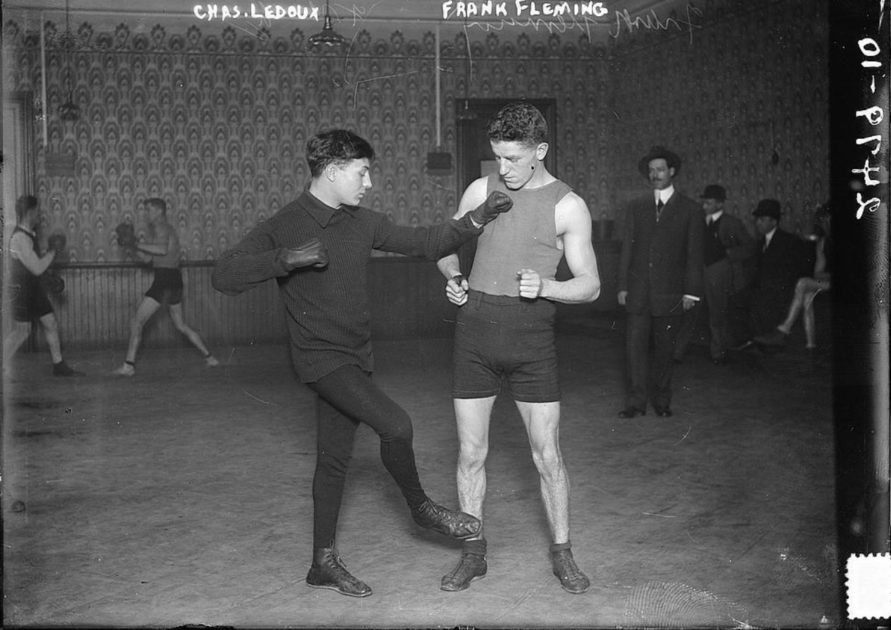 Savate boxing in the early days
