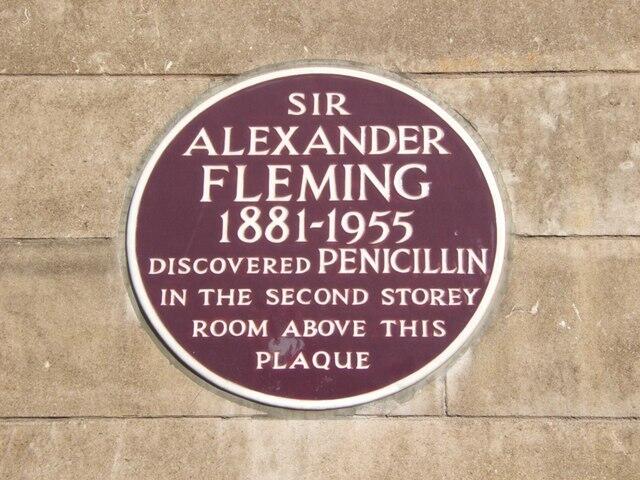 Plaque commemorating Sir Alexander Fleming (1881-1955), who discovered penicillin in the second storey room above this plaque.