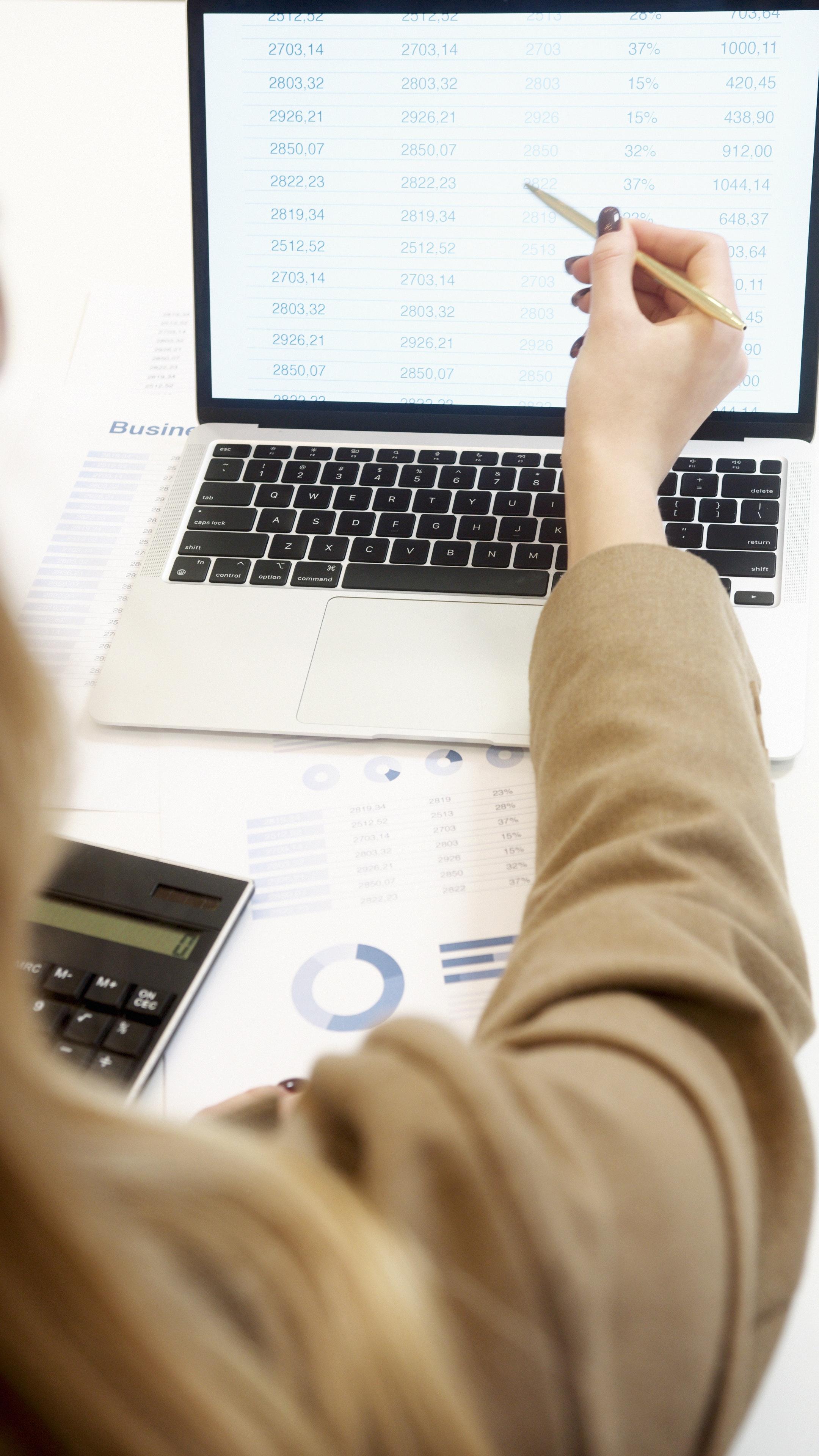 Math websites can be used effectively to help students.