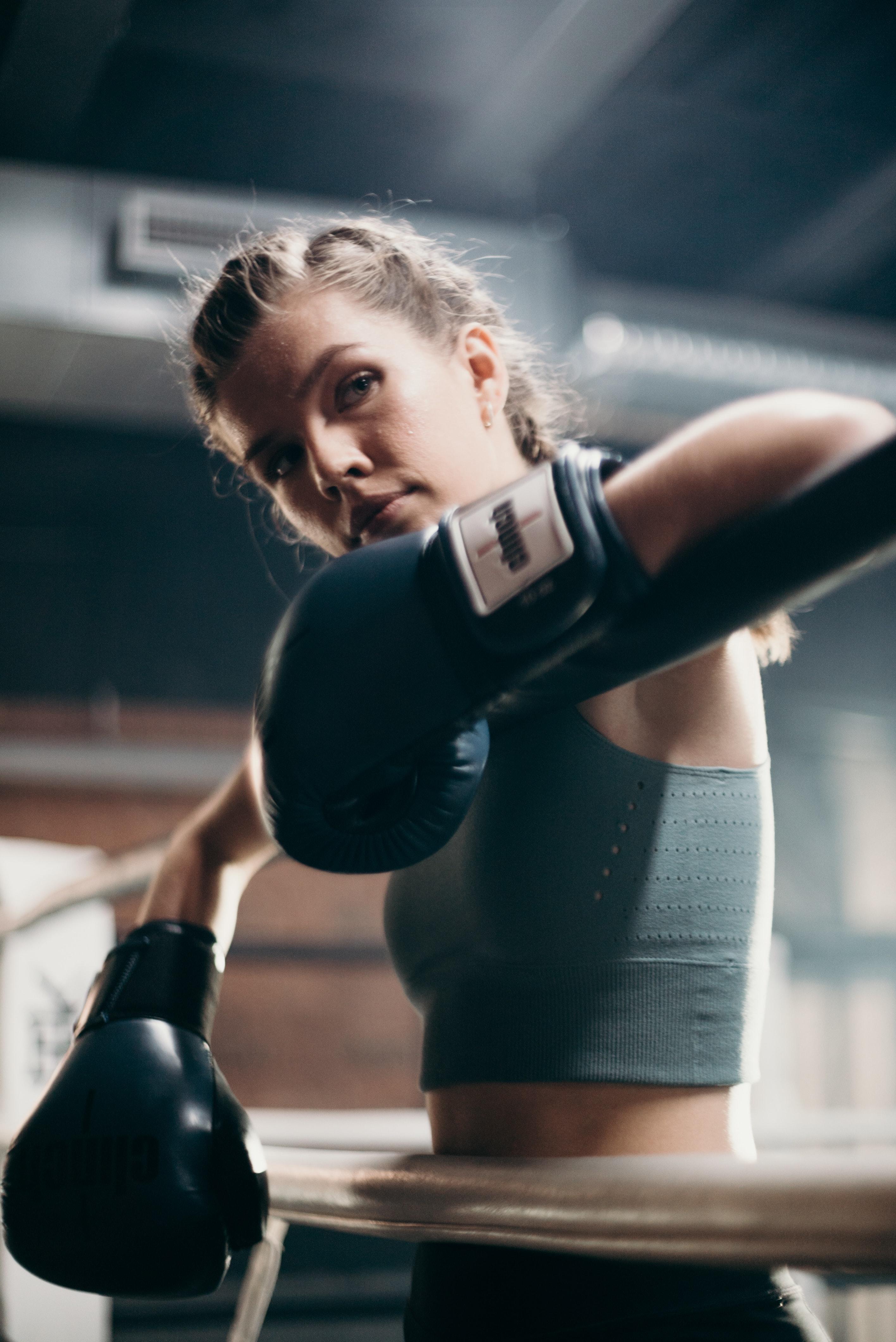 There are lots of benefits to start boxing. You'll love the sport once you try it.