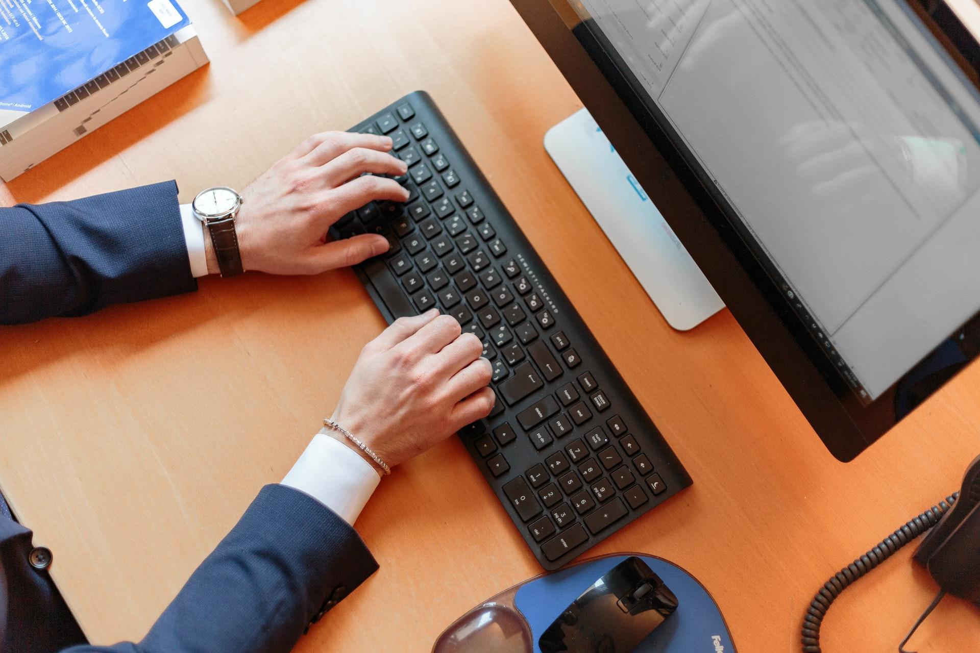 Everyone can benefit from improving you there keyboard skills.