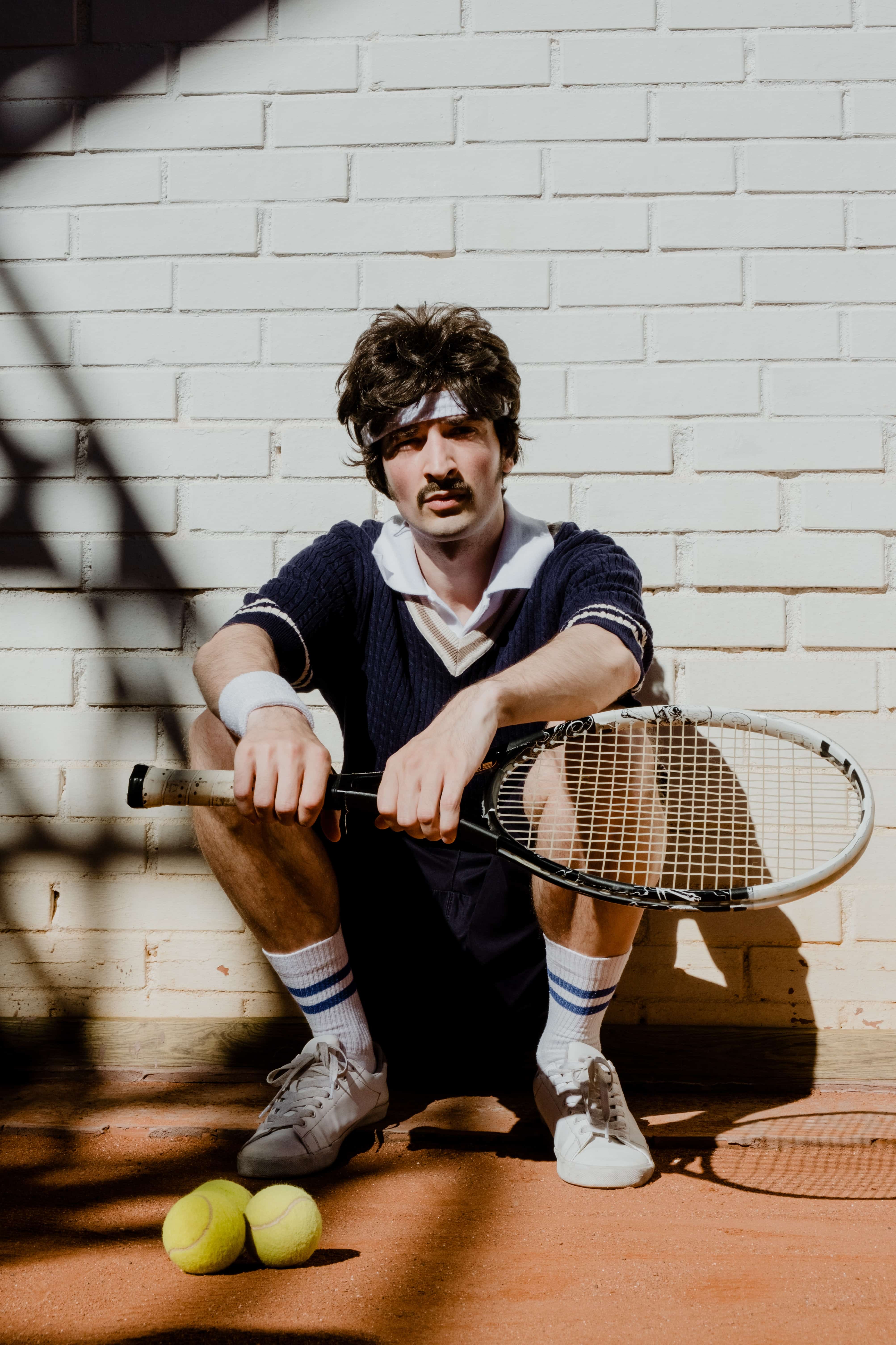 Find tennis players near me