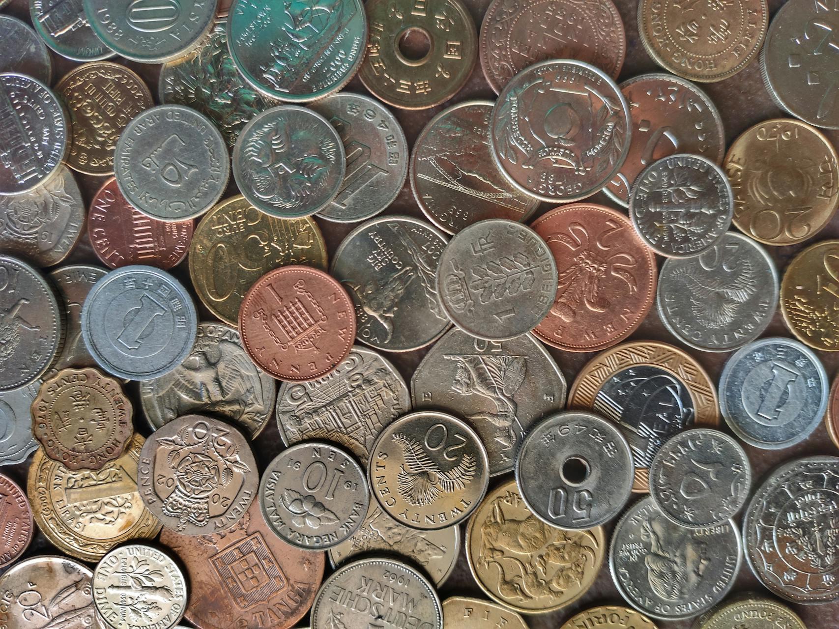 Photo with coins from different countries.