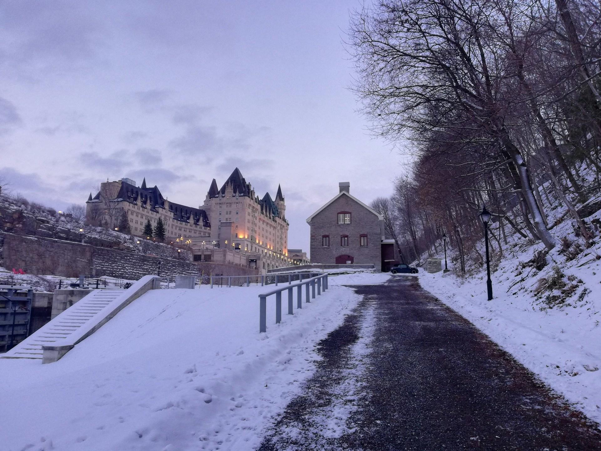 Picture of Château Laurier in Ottawa during winter.