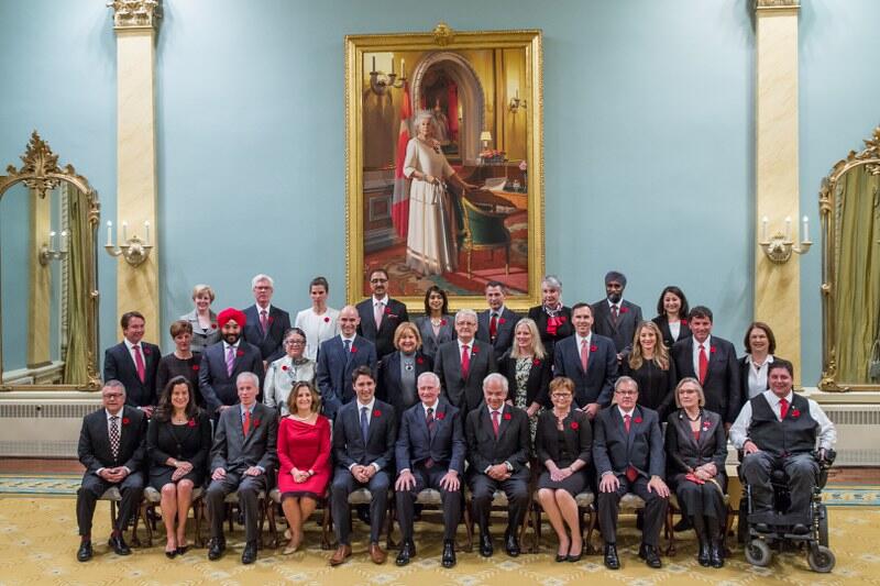 PM Justin Trudeau in a photo with his cabinet members