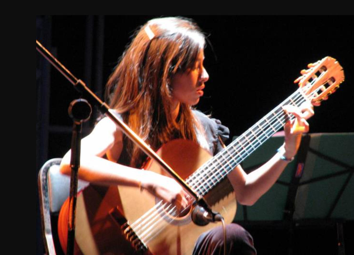 How to become a guitarist with a PC or a Playstation?