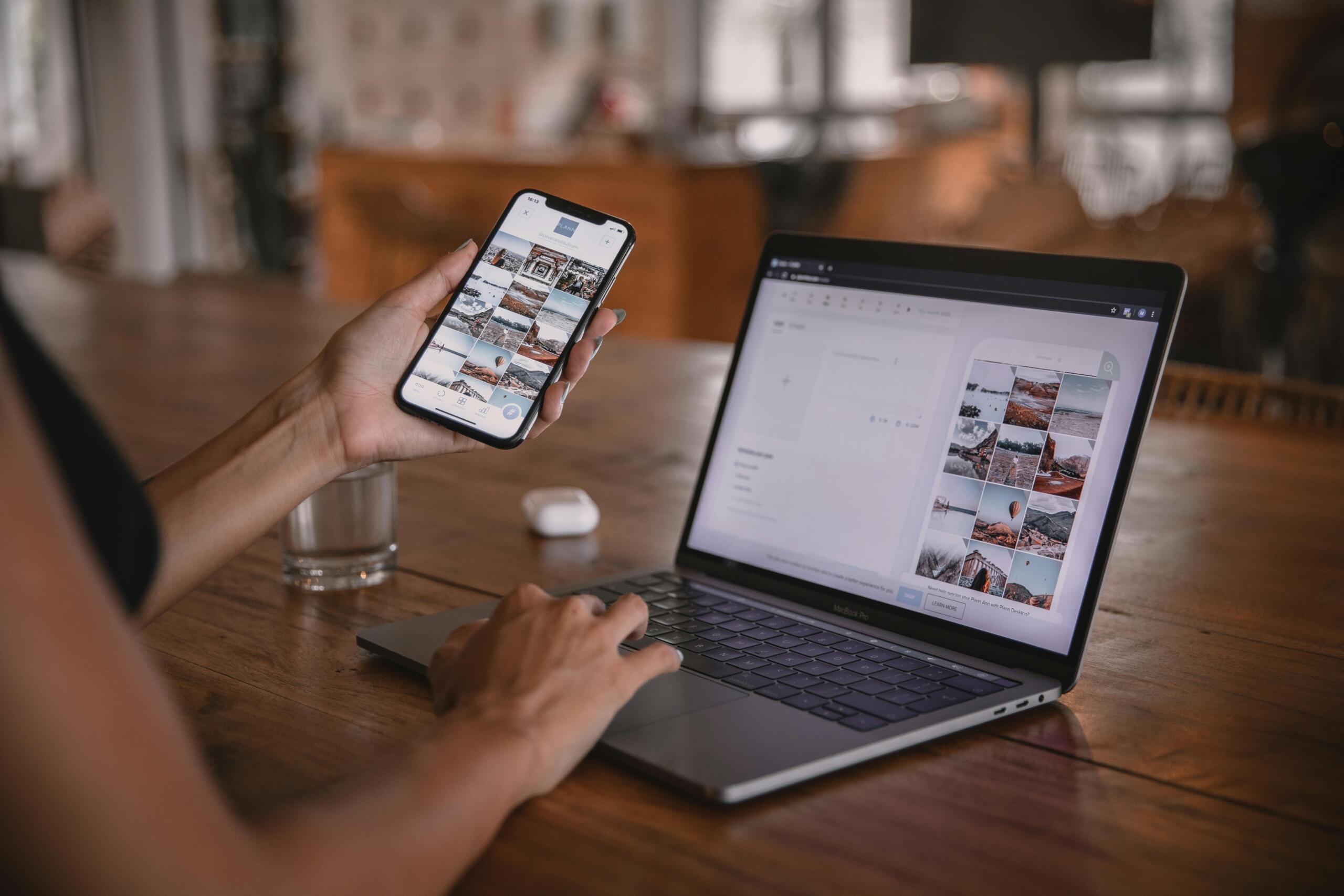 A smartphone and a PC
