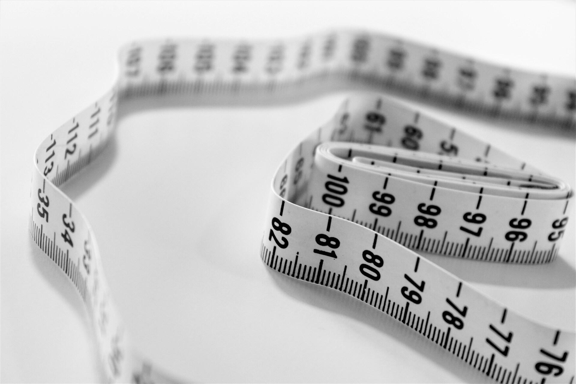 Un ruban pour mesurer sa taille.