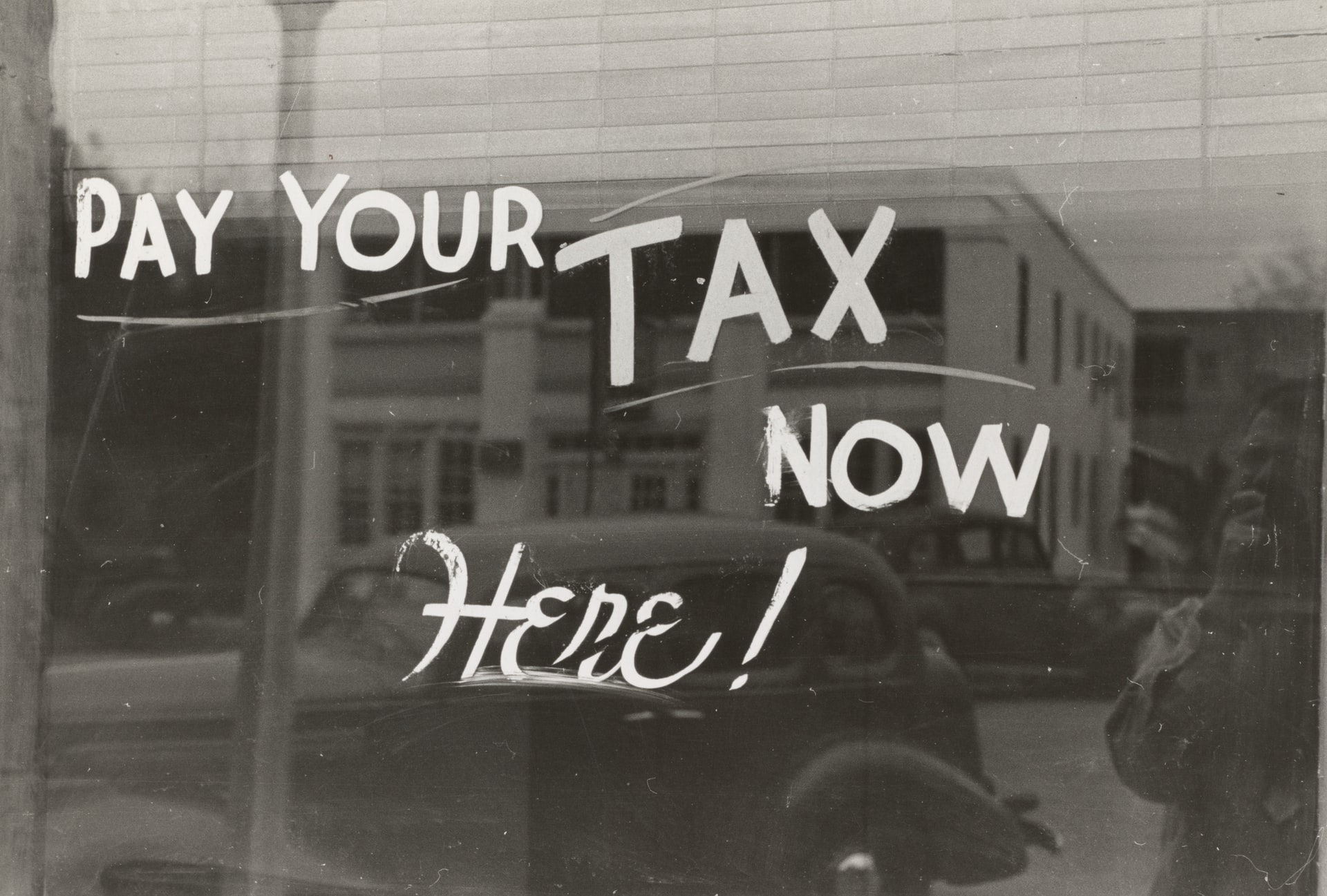 Annonce vintage qui incite au paiement des impôts de l'archive visuelle de l'état de New York aux USA