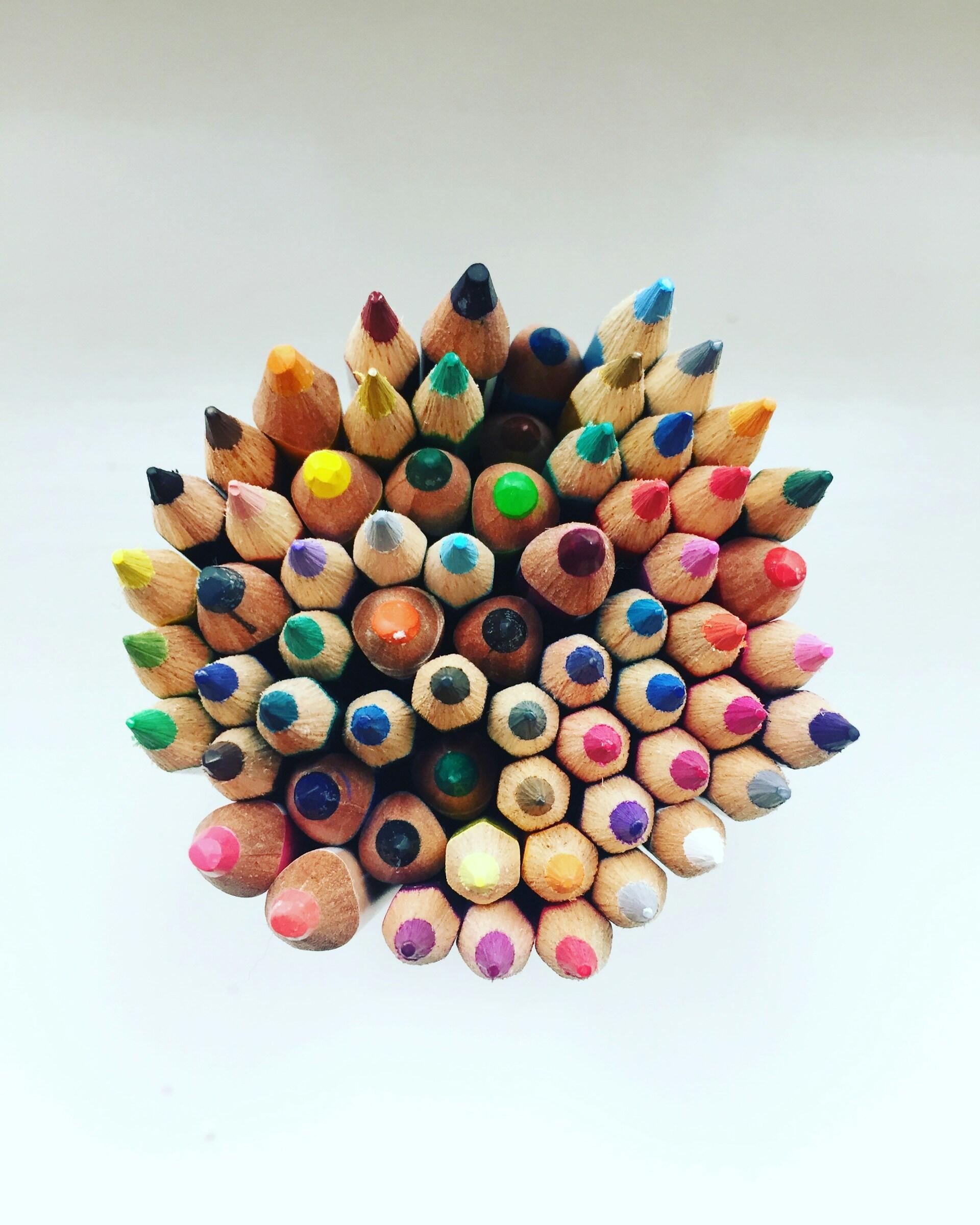 lot de crayons de couleur