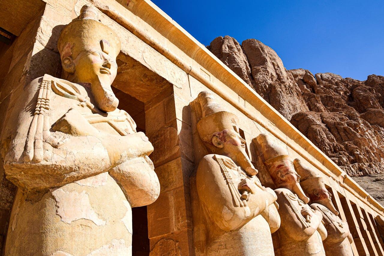 egypte sculpture antique