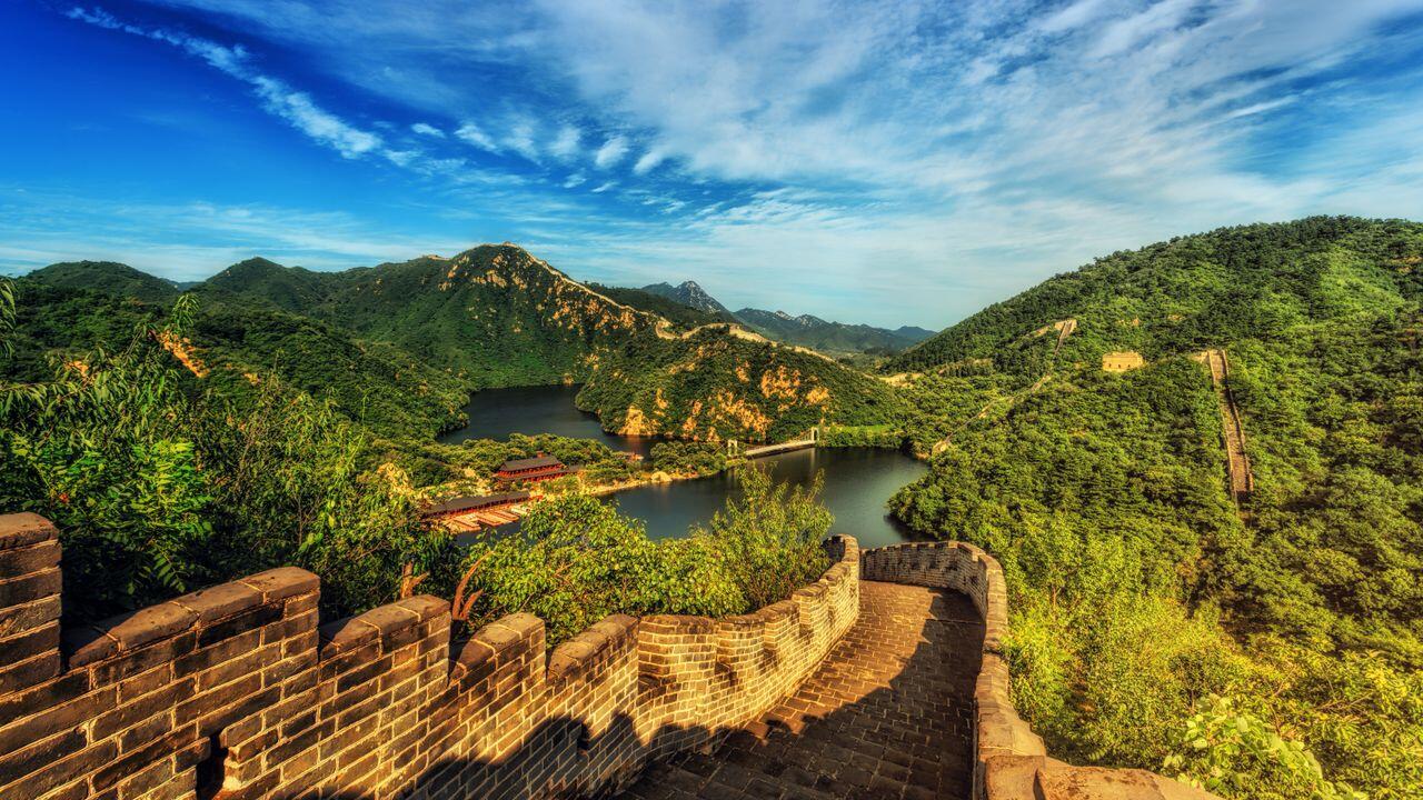 magnifique paysage avec la nature et la muraille de chine