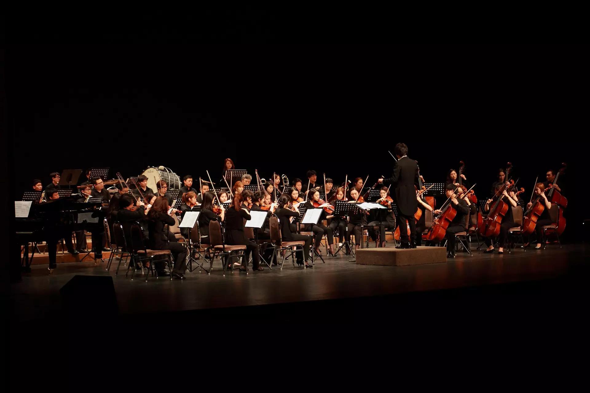 Où suivre une formation en piano en Suisse romande ?