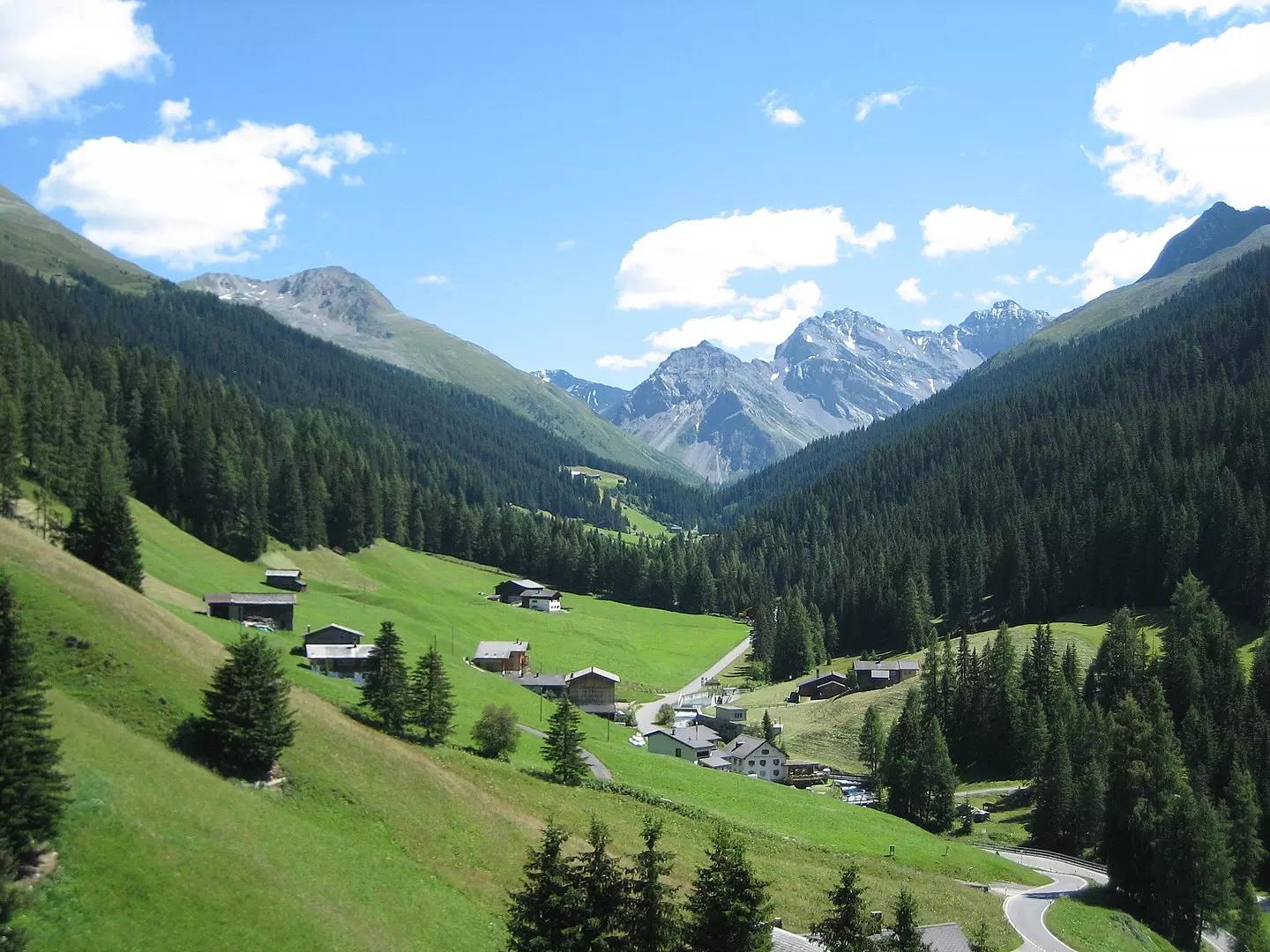 Où étudier le FLE en Suisse ?