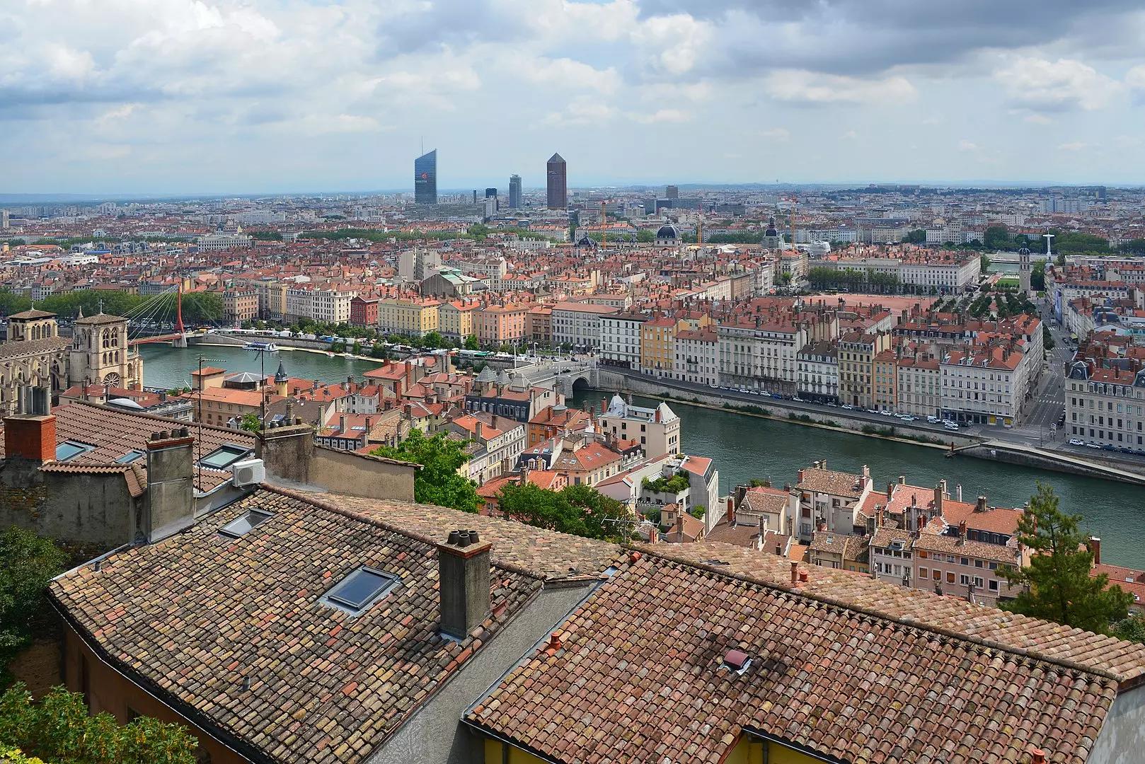 Comment suivre des cours de FLE en Suisse romande ?
