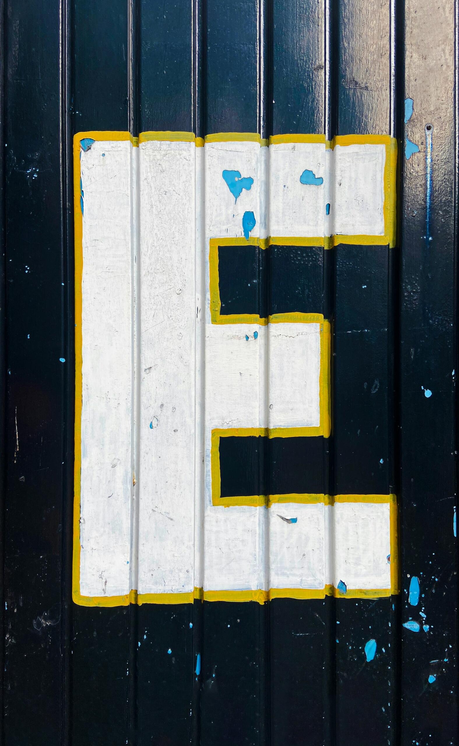 lettre E