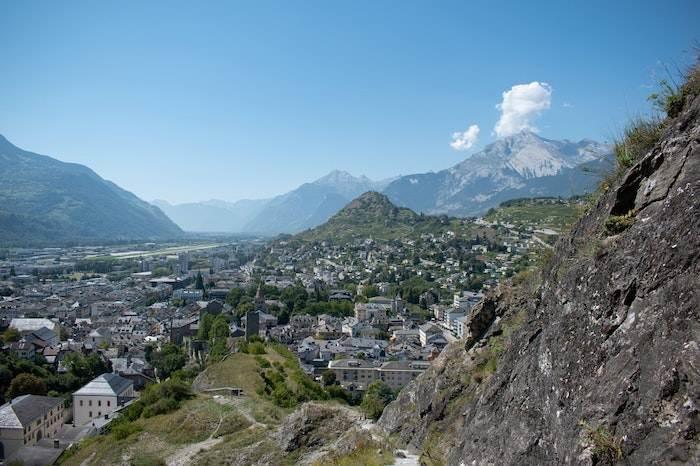 Panorama de la ville de Sion en Suisse