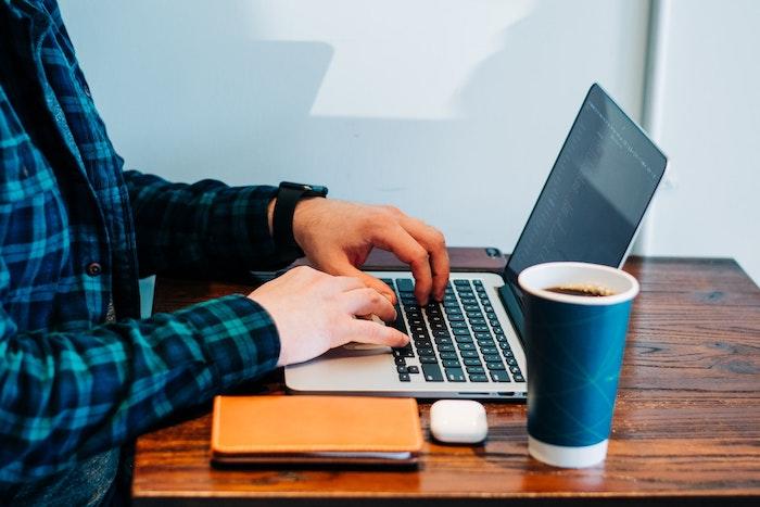 Travailler la physique sur ordinateur