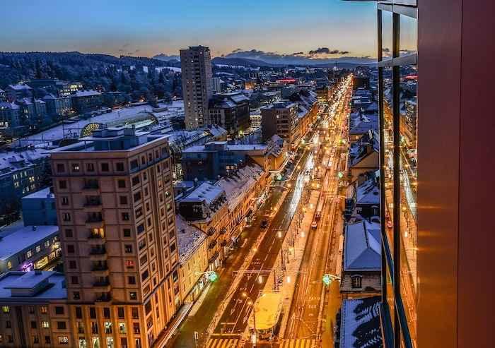 Vue de nuit neuchâtel
