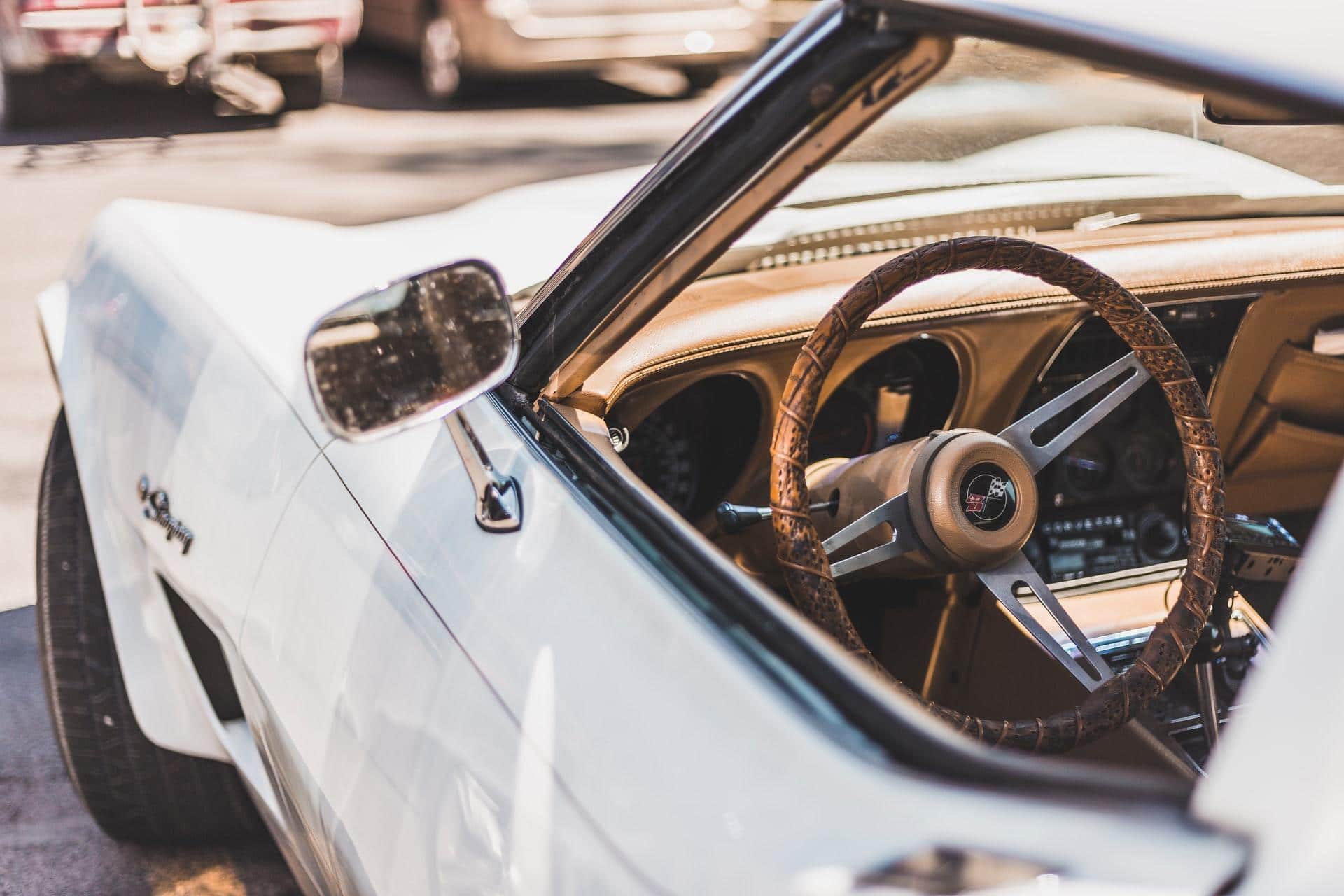 voiture blanche