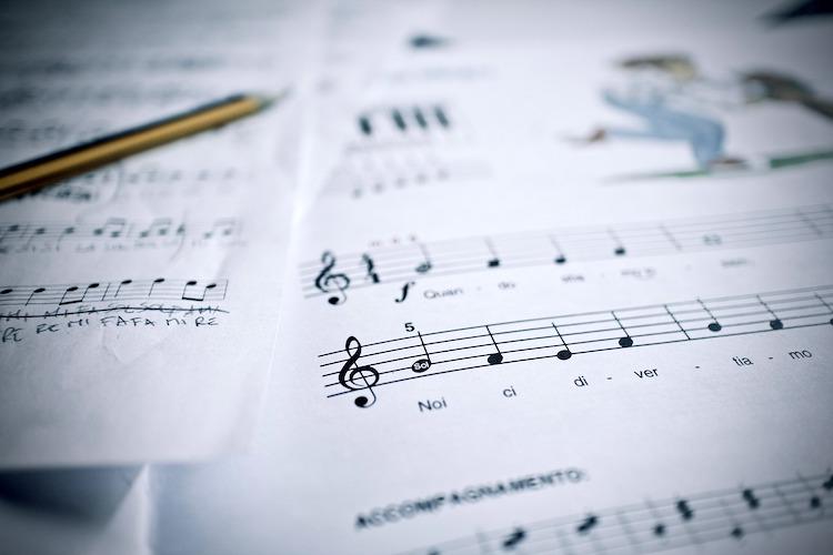 Des notes en gros plan