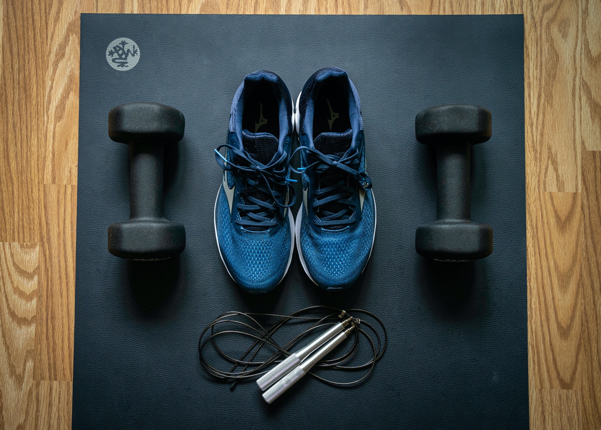 des chaussures et équipement de sport
