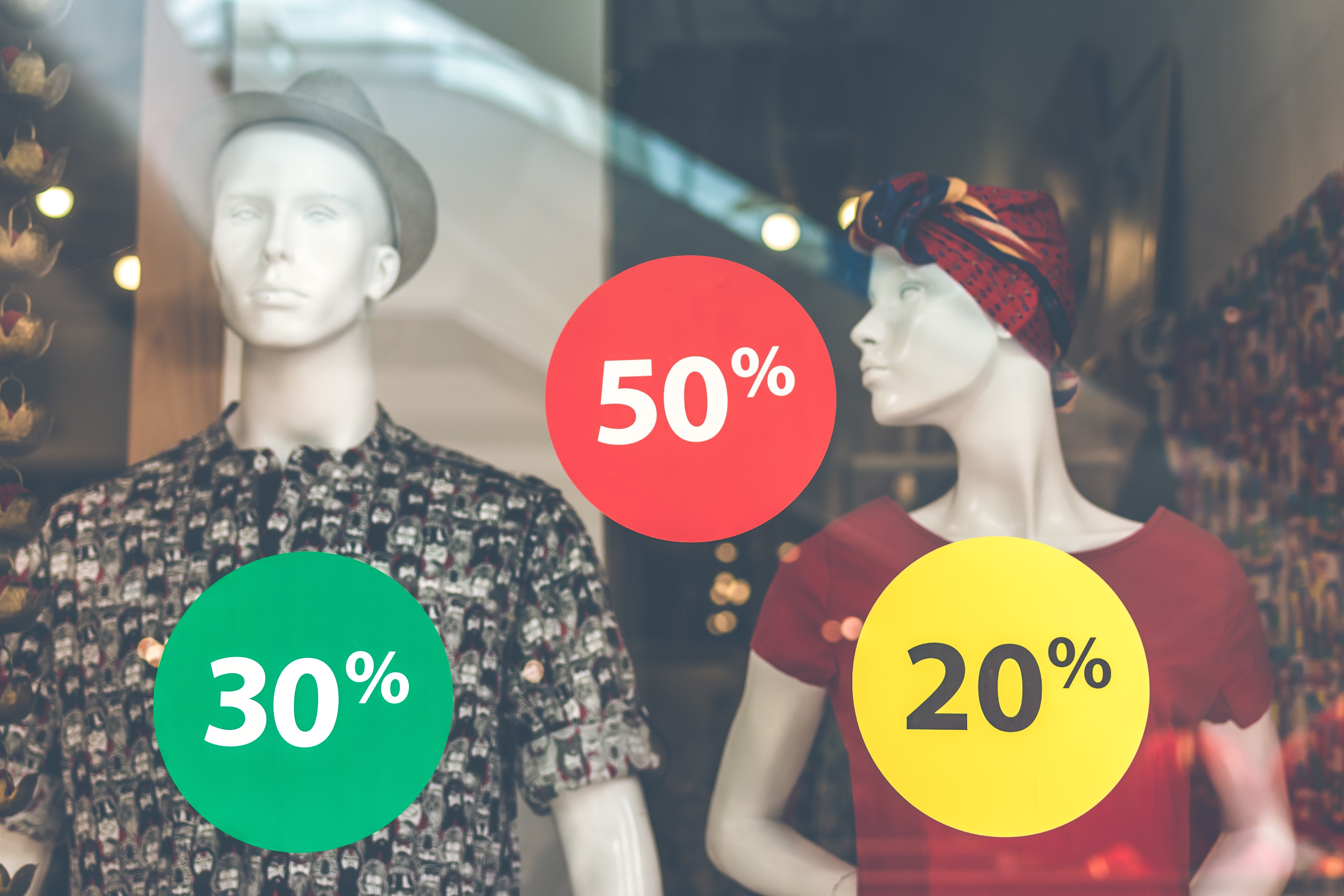 Les soldes sont une bonne occasion pour trouver des tissus à petits prix