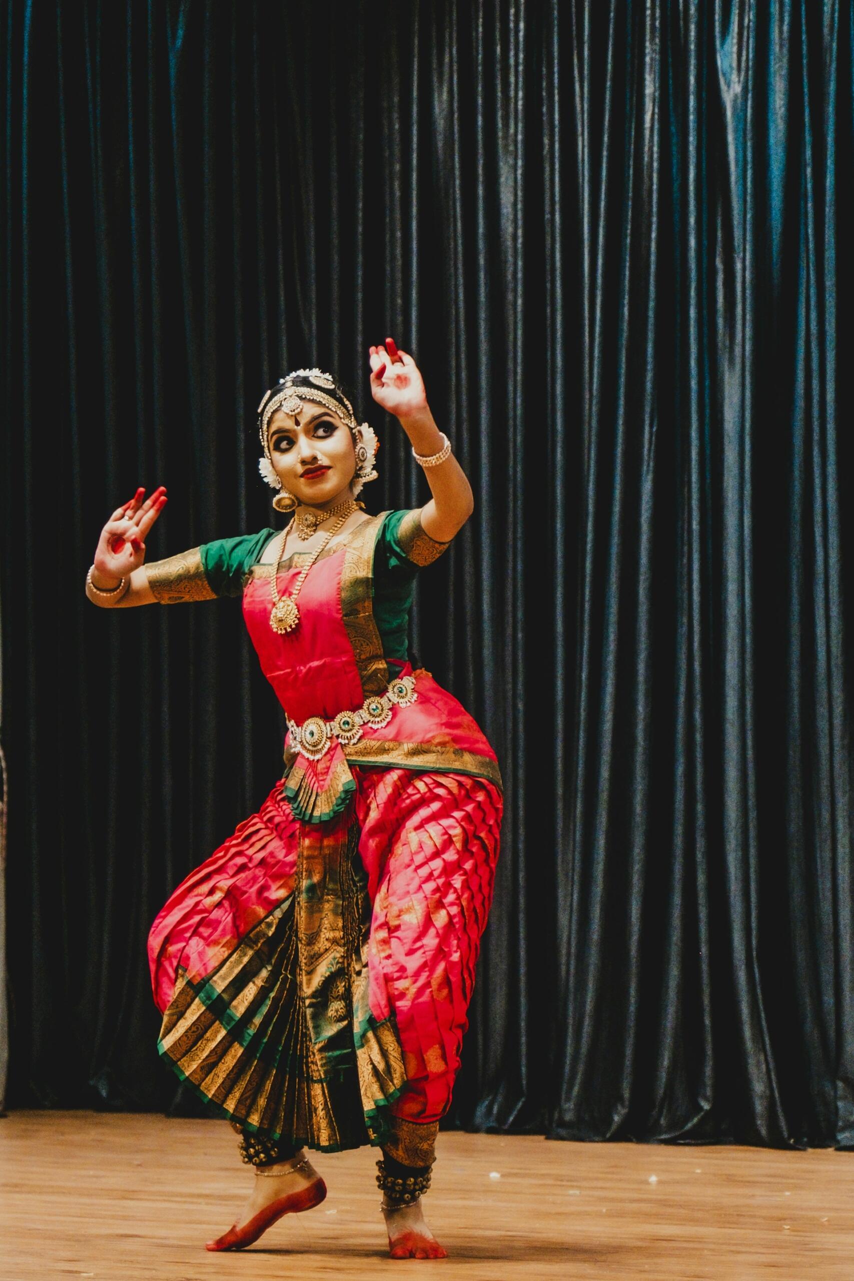 danse indienne traditionnelle