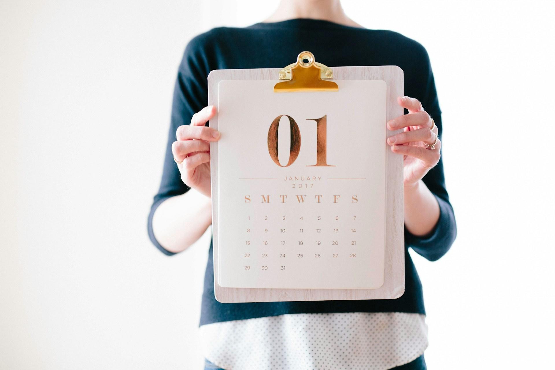 calendrier mains de femme
