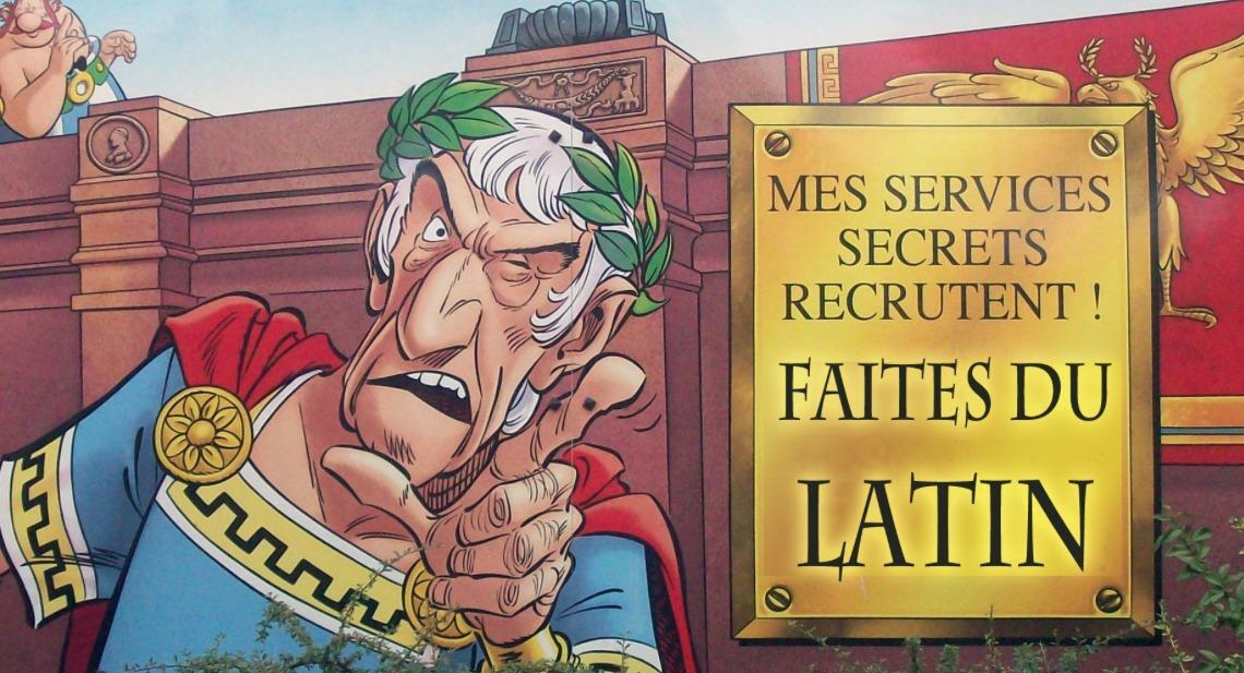 Pourquoi le latin aide-t-il les élèves en cours de français ?