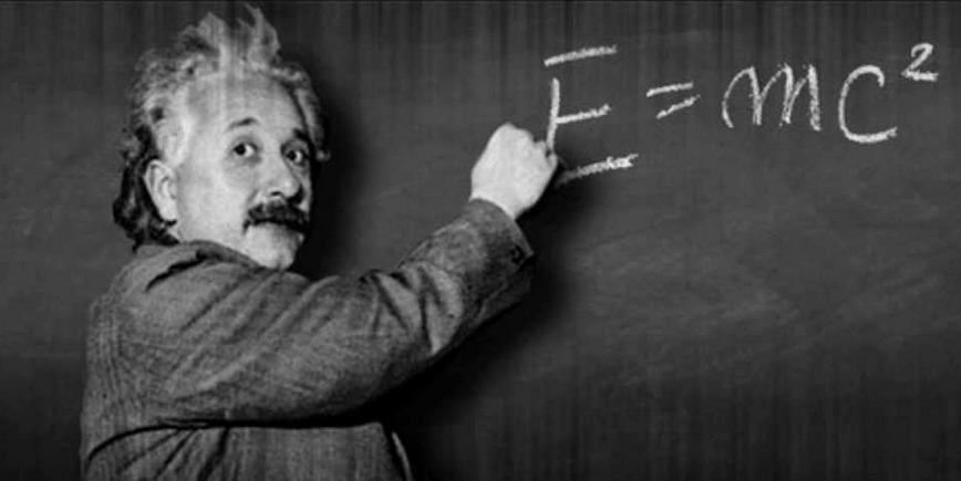 A.Einstein a marqué l'histoire des mathématiques en découvrant la formule E=mc2