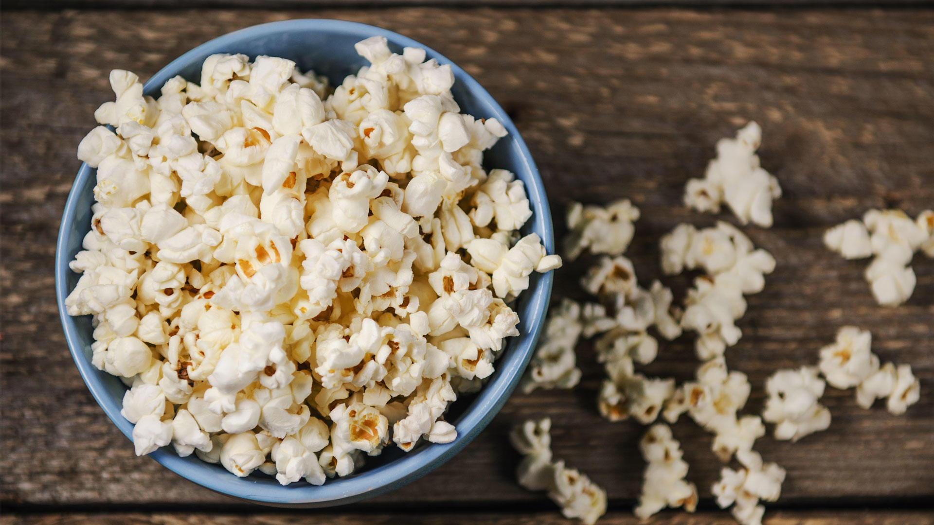 disfruta de tu serie favorita con unas palomitas