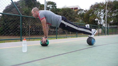 La plancha es uno de los ejercicios más famosos.