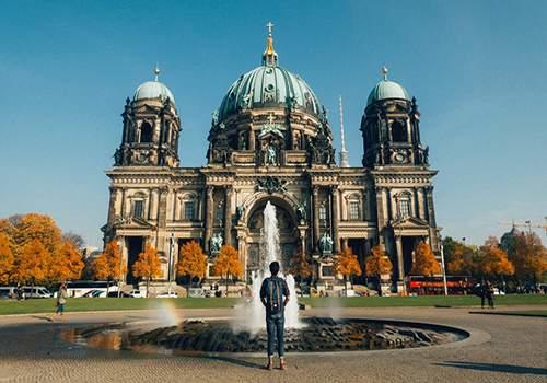 Viajar a Alemania para practicar el idioma.