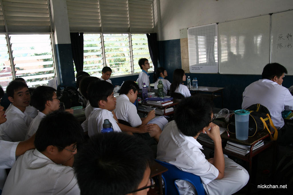 Memorización y pronunciación de hanzi.