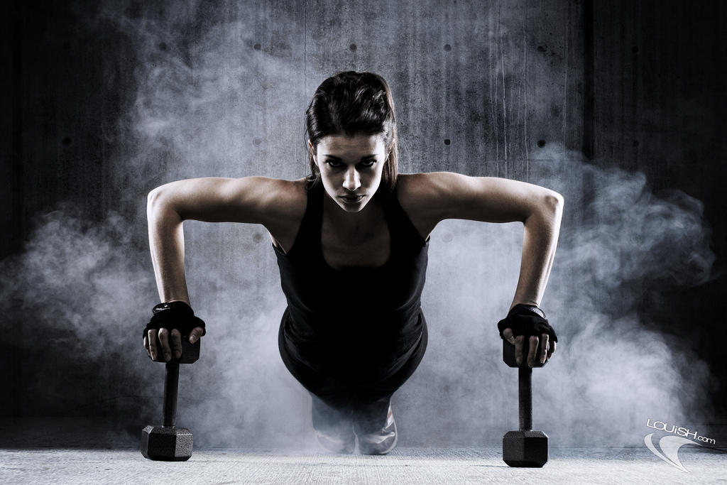 Mujeres y deporte como TRX.