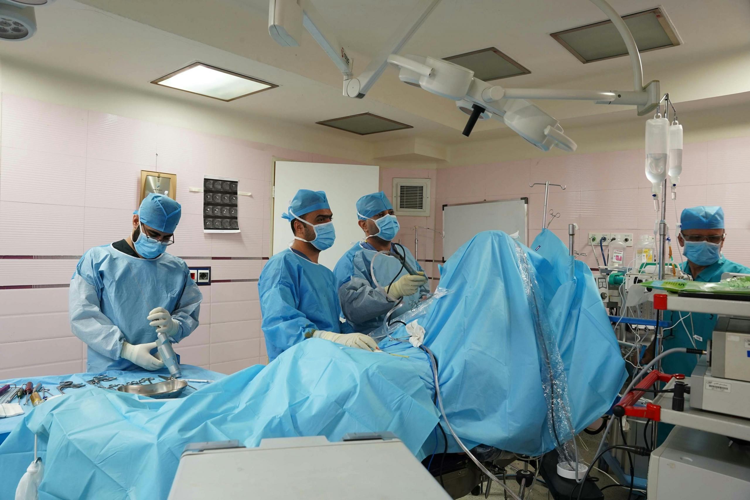 La medicina requiere de mucho estudio y muchos años de esfuerzo.