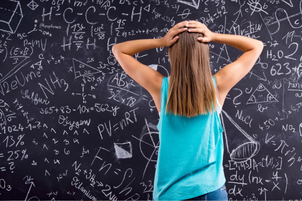 Muchos estudiantes estudian matemáticas con un profesor particular