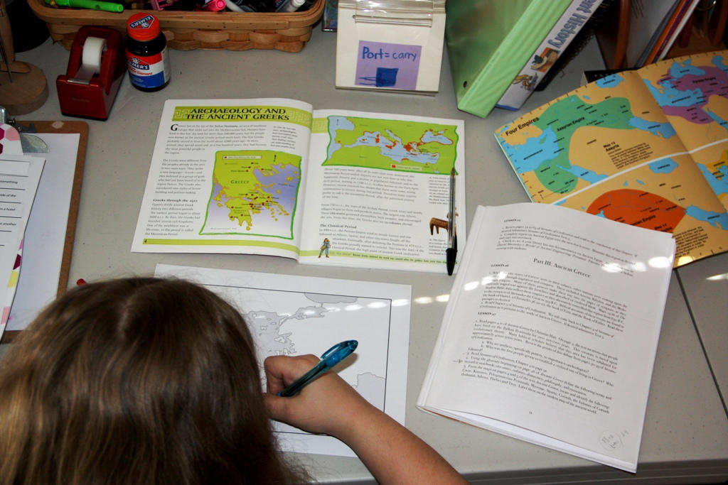 El reforzamiento escolar puede ayudar a los alumnos con dificultades de aprendizaje en el aula