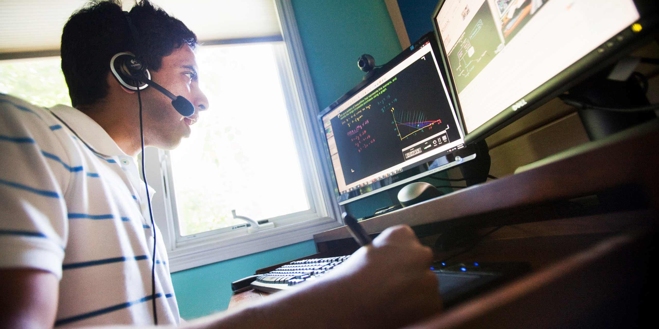 Cuando recibes reforzamiento académico online, puedes hacerlo desde el lugar que más te acomode.