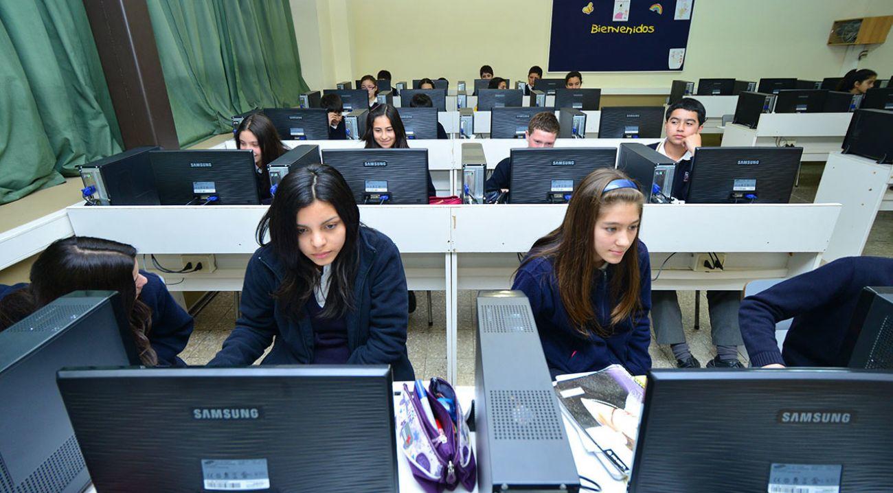 Muchas plataformas web son utilizadas en los colegios-