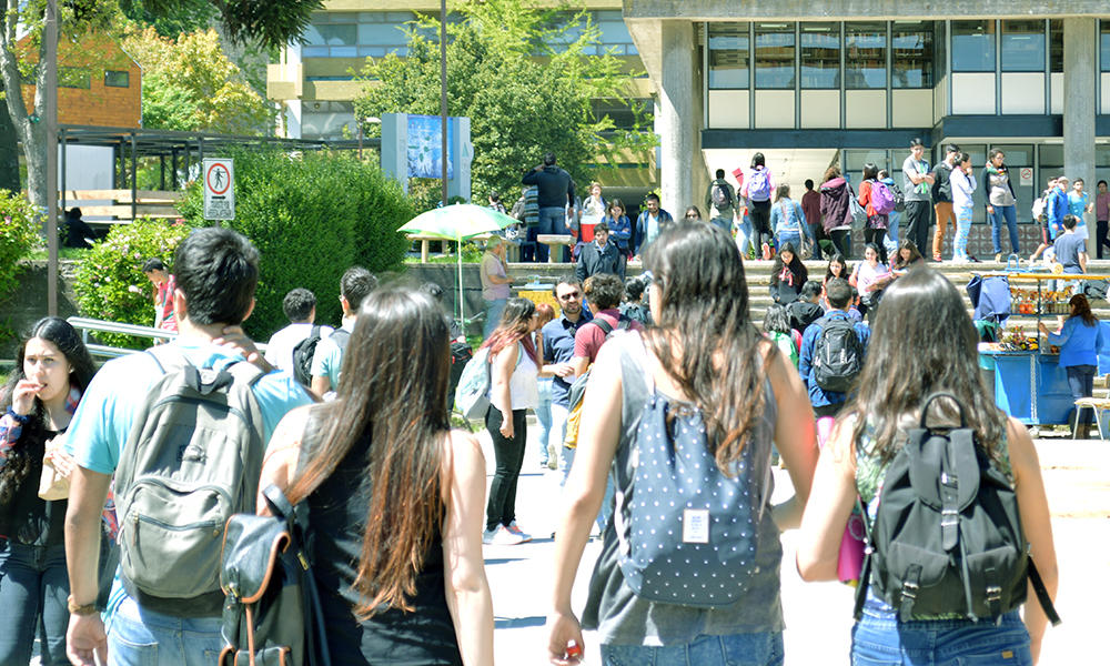 Jóvenes estudiantes
