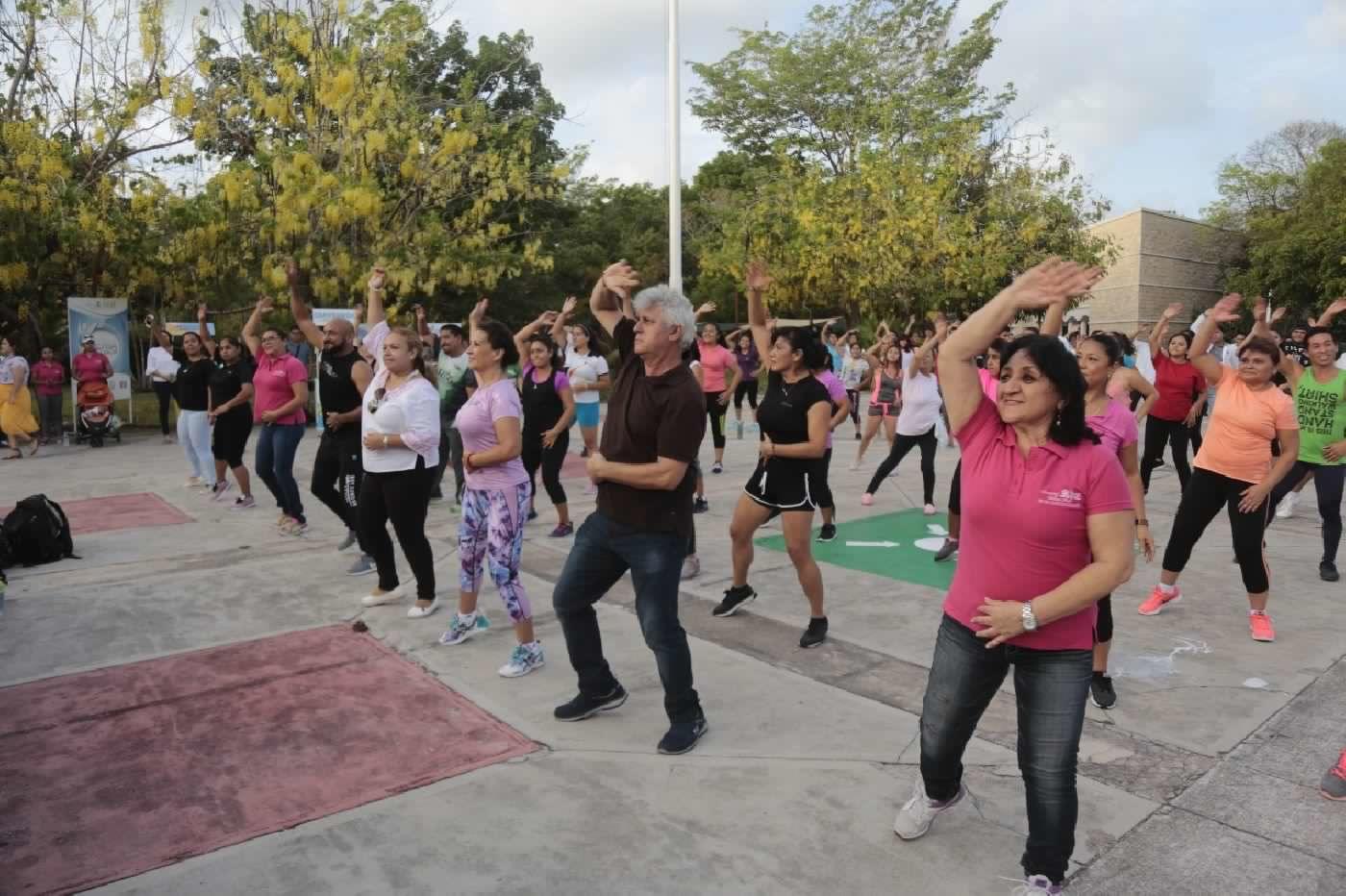 Varias organizaciones buscan profesores para sus programas de baile.