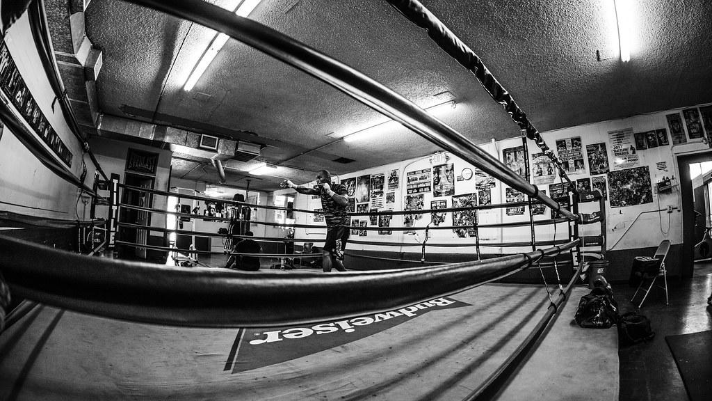 Descubre dónde comprar zapatos y canilleras de boxeo en Chile