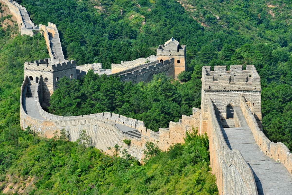La gran muralla china es un ícono de la cultura y la historia de ese país.