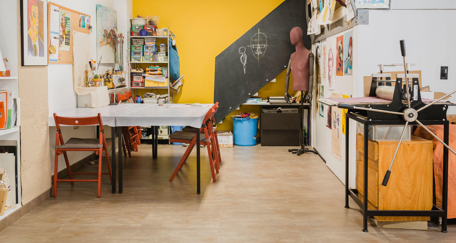 Existen varios lugares y tipos de talleres para aprender dibujo y pintura