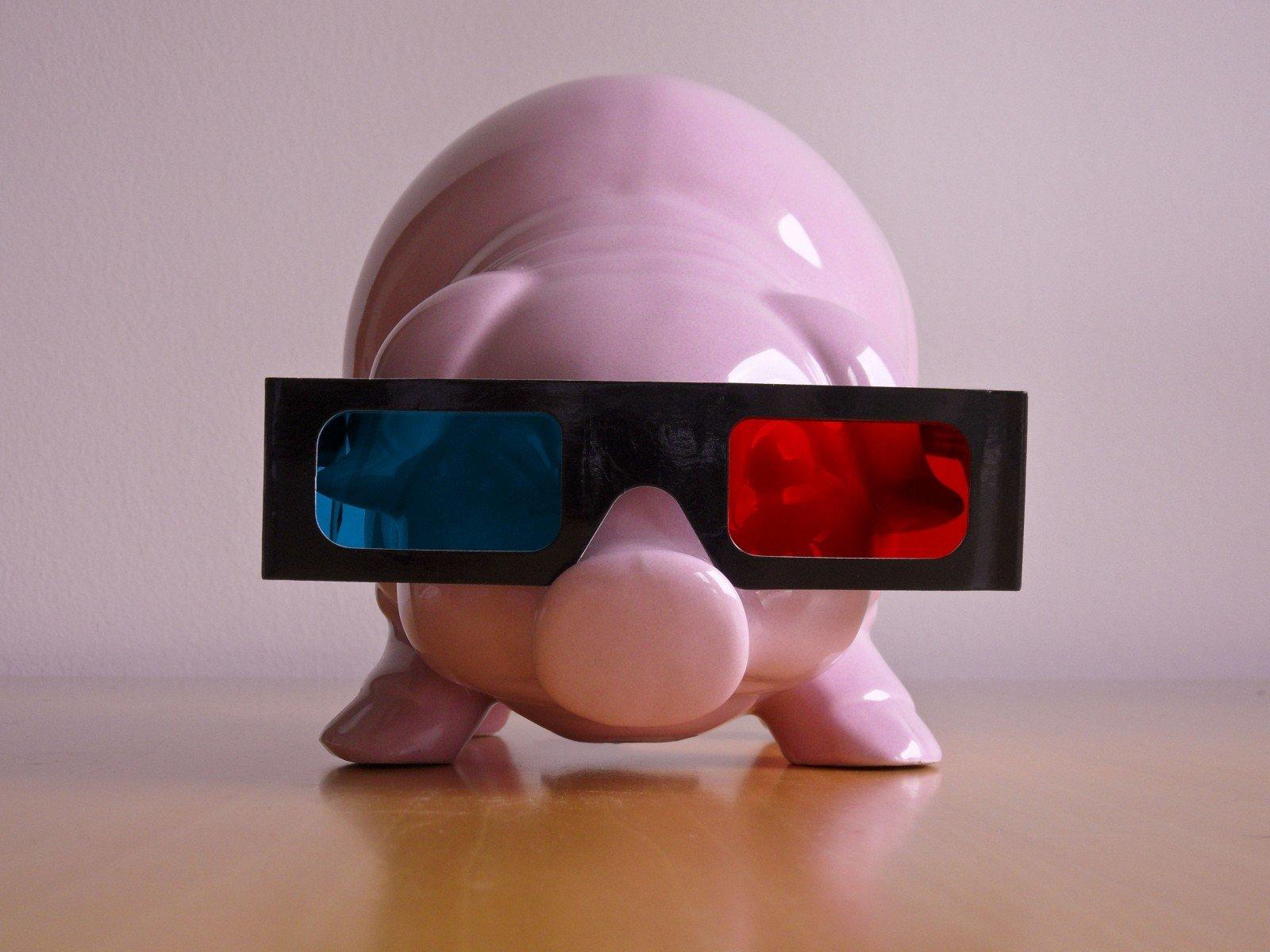Cerdo de porcelana con lentes 3D